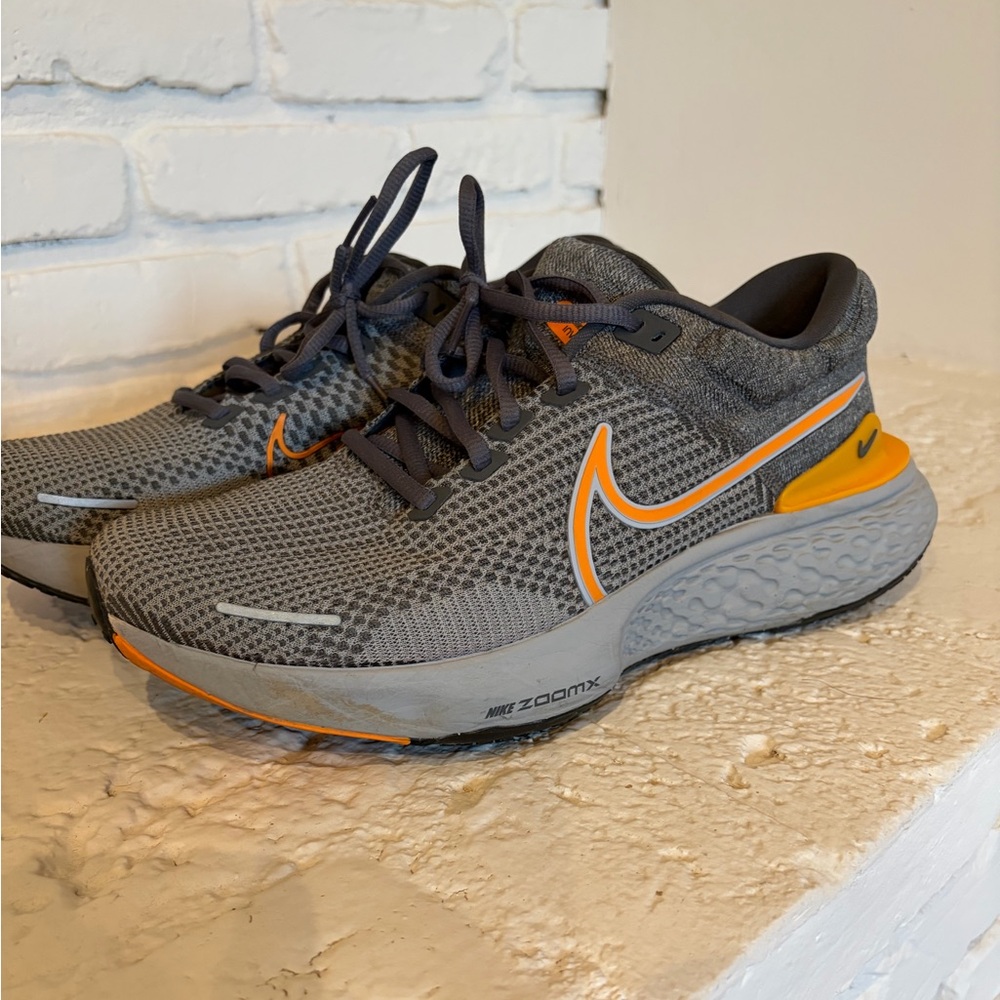 Nike ZoomX Invincible Run Flyknit 2
Iron Grey